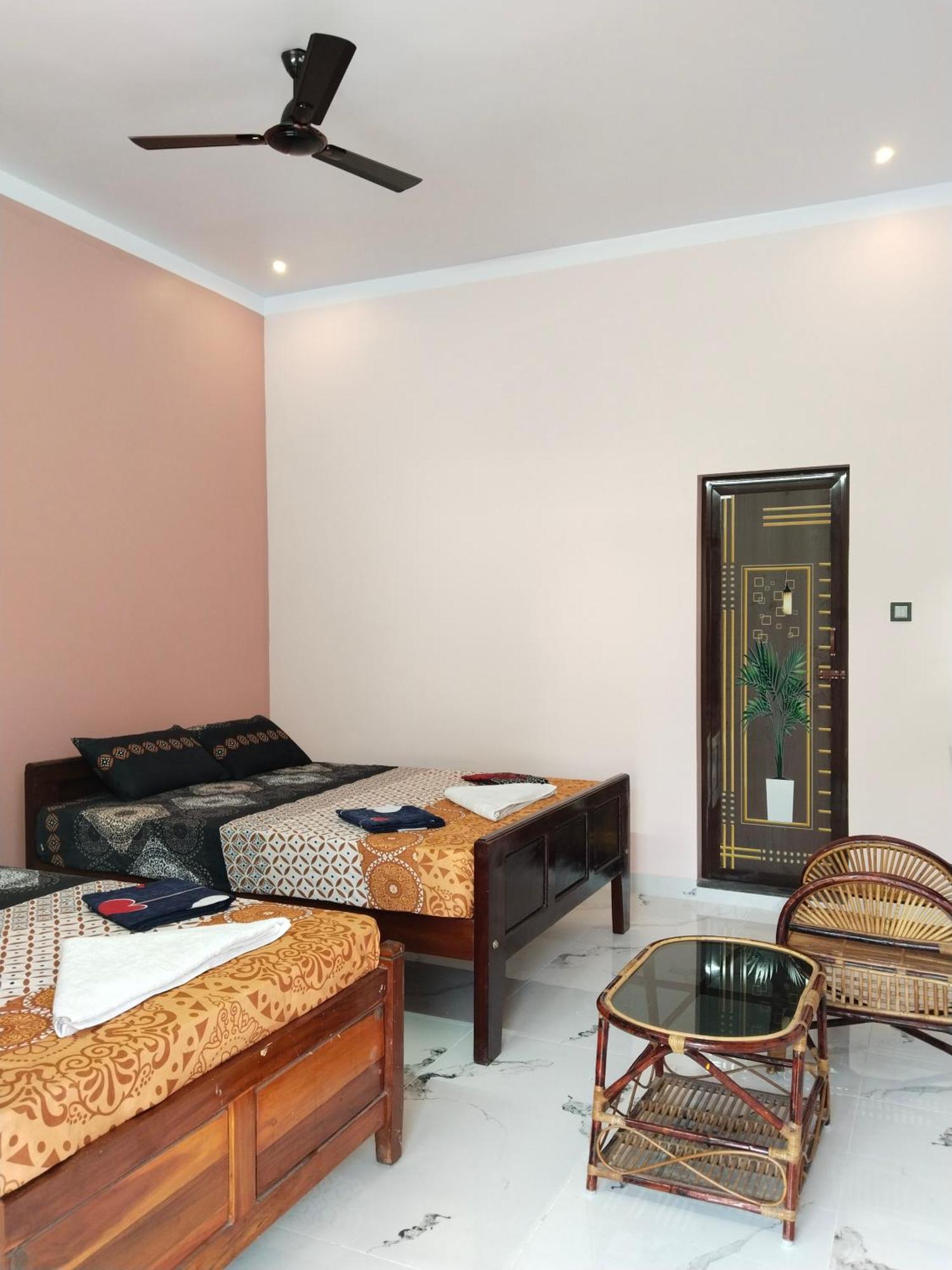 Отель Vedhav Residency Канниякумари Экстерьер фото